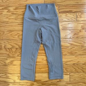 EUC Lululemon Align Pants cropped Gray Size 4